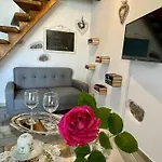 Stecado Il Soppalco - Rifugio Romantico * دولشياكا